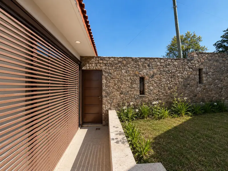 Foto 3 — Residencia en Volcanes